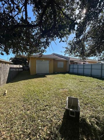 26540 SW 138th Ave, Homestead, FL 33032