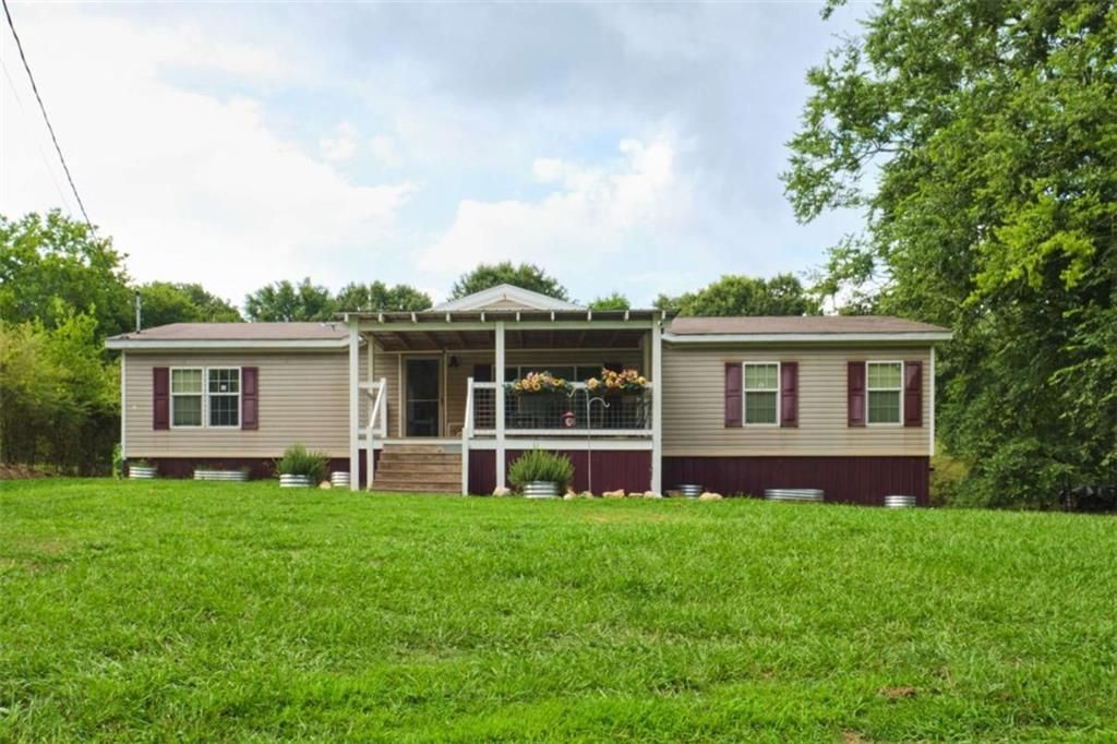 405 NE Brewer Road NE, Kingston, GA 30145