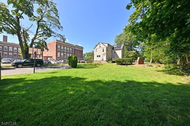 51 High St, Montclair Twp., NJ 07042