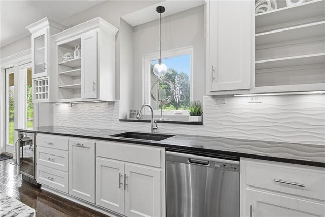 7817 Green Street, Shawnee, KS 66227