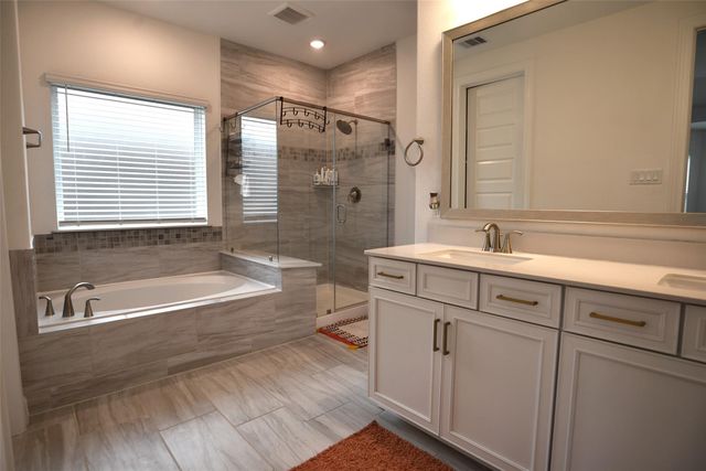 2806 Oakheath Crest Court, Pearland, TX 77089