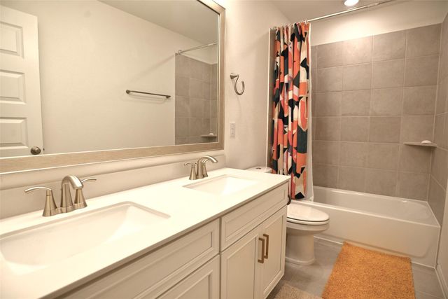 2806 Oakheath Crest Court, Pearland, TX 77089