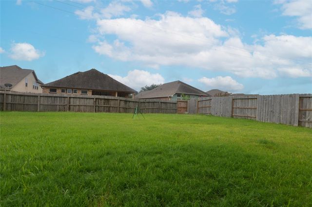 2806 Oakheath Crest Court, Pearland, TX 77089