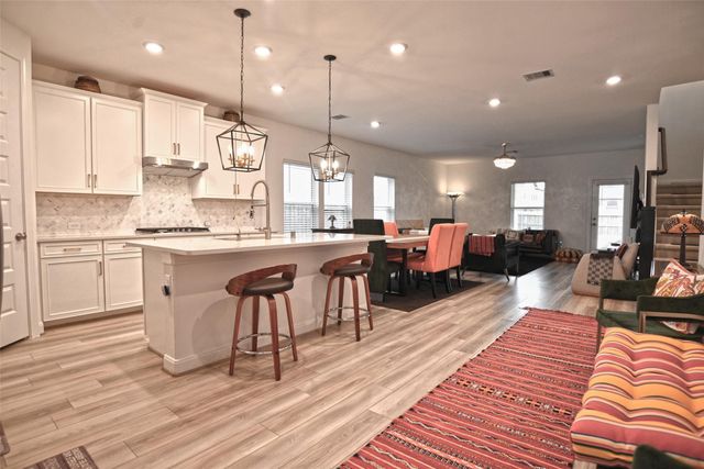 2806 Oakheath Crest Court, Pearland, TX 77089