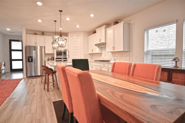 2806 Oakheath Crest Court, Pearland, TX 77089