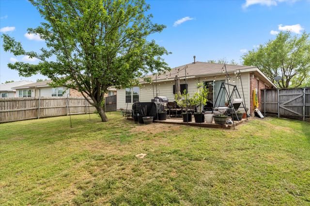 1142 Singletree Drive, Forney, TX 75126