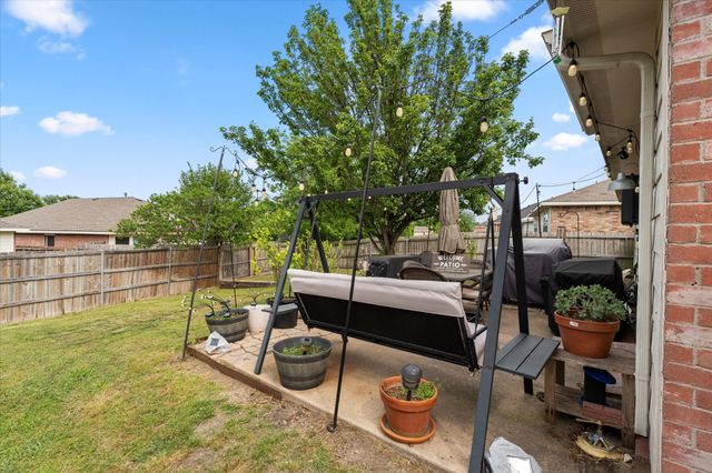1142 Singletree Drive, Forney, TX 75126