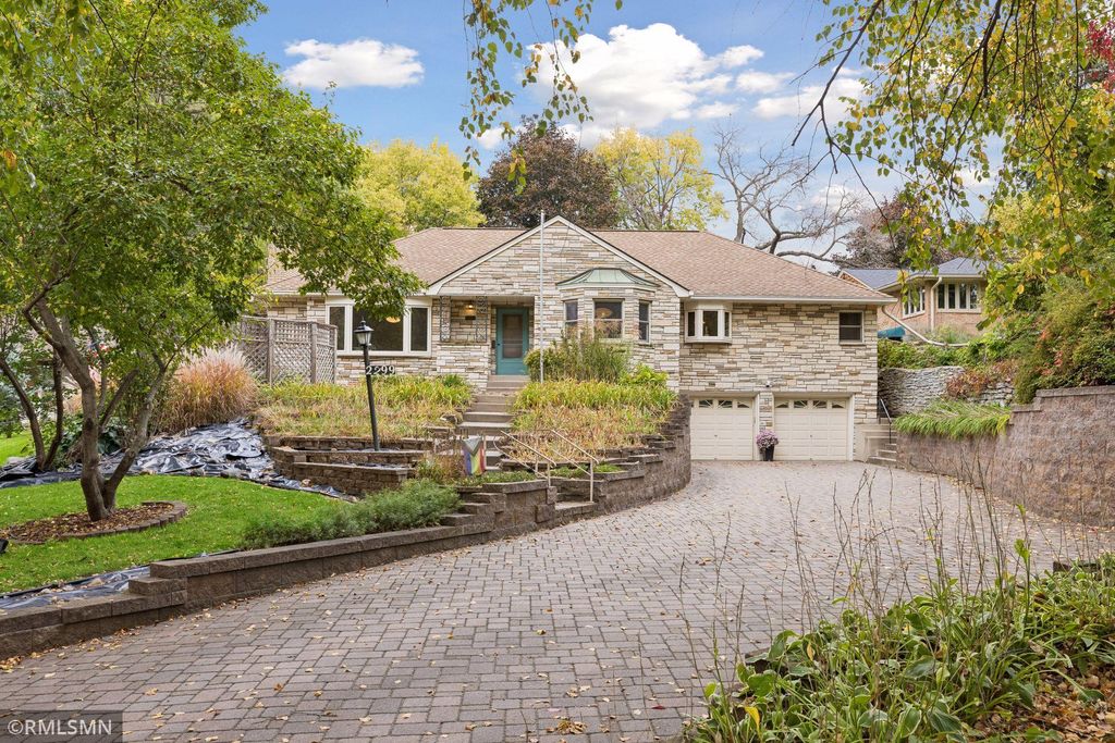 2299 Edgcumbe Road, Saint Paul, MN 55116 — exterior