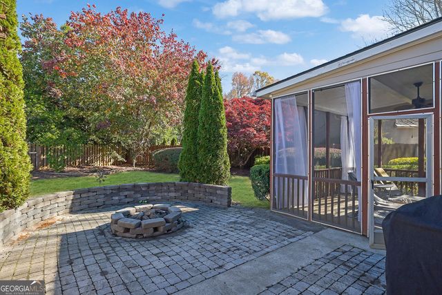 2410 Retreat Close NE, Marietta, GA 30066