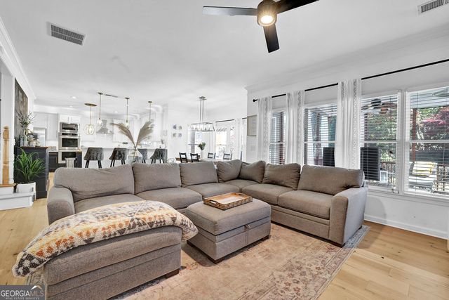 2410 Retreat Close NE, Marietta, GA 30066