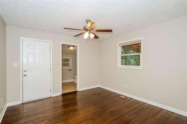 3523 Garfield Way, Atlanta, GA 30354