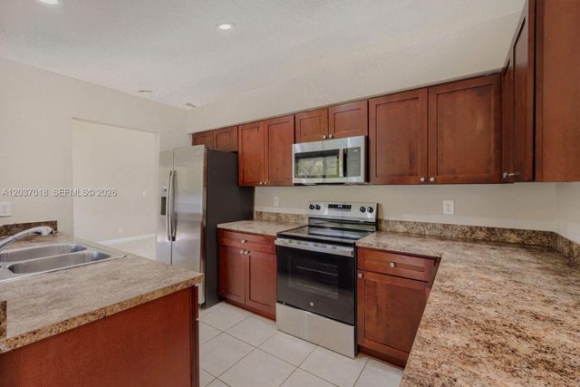 7195 NW 5th Ave, Boca Raton, FL 33487