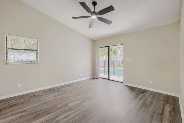 7195 NW 5th Ave, Boca Raton, FL 33487