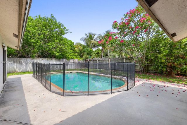 7195 NW 5th Ave, Boca Raton, FL 33487