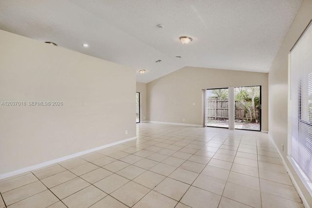 7195 NW 5th Ave, Boca Raton, FL 33487