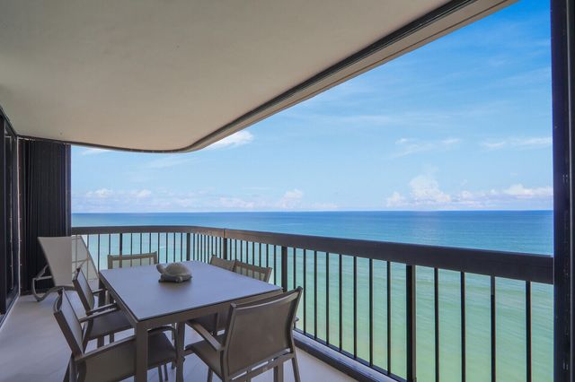 5380 N Ocean Drive 17e, Singer Island, FL 33404