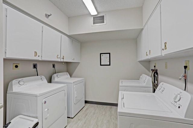 5380 N Ocean Drive 17e, Singer Island, FL 33404