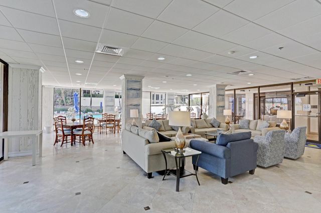 5380 N Ocean Drive 17e, Singer Island, FL 33404