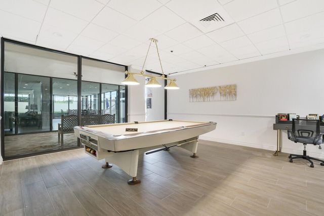 5380 N Ocean Drive 17e, Singer Island, FL 33404