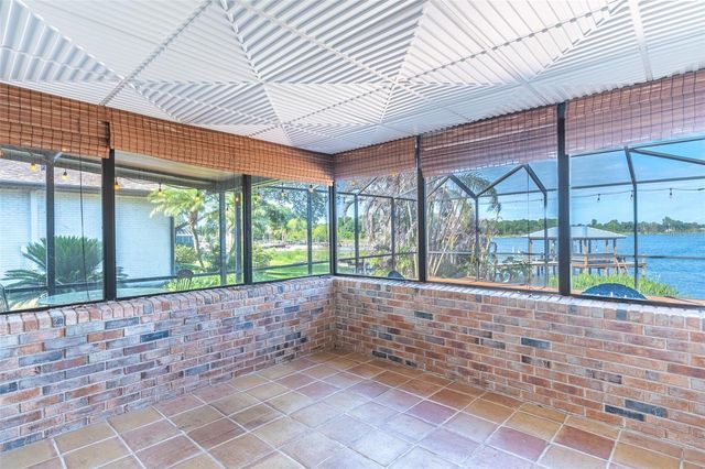 715 S LAKESIDE TERRACE, Eagle Lake, FL 33839