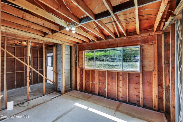 34406 S HIGHWAY 3, St. Maries, ID 83861