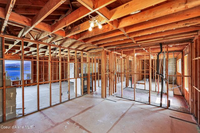 34406 S HIGHWAY 3, St. Maries, ID 83861