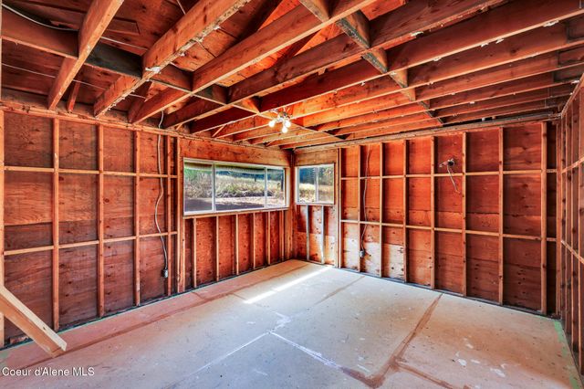 34406 S HIGHWAY 3, St. Maries, ID 83861