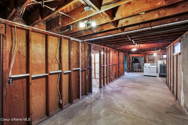 34406 S HIGHWAY 3, St. Maries, ID 83861