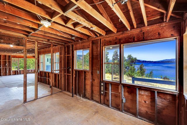 34406 S HIGHWAY 3, St. Maries, ID 83861