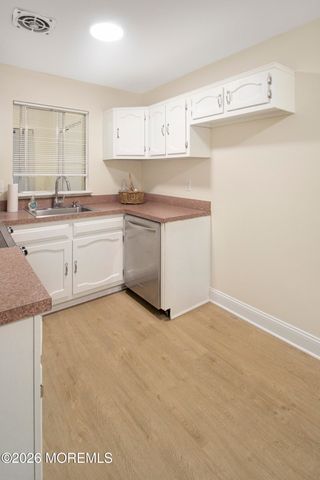 4d Potomac Lane, Whiting, NJ 08759