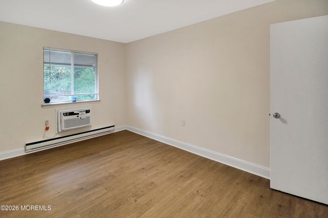 4d Potomac Lane, Whiting, NJ 08759