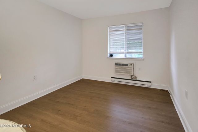 4d Potomac Lane, Whiting, NJ 08759