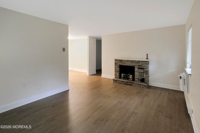 4d Potomac Lane, Whiting, NJ 08759