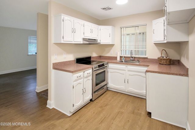 4d Potomac Lane, Whiting, NJ 08759