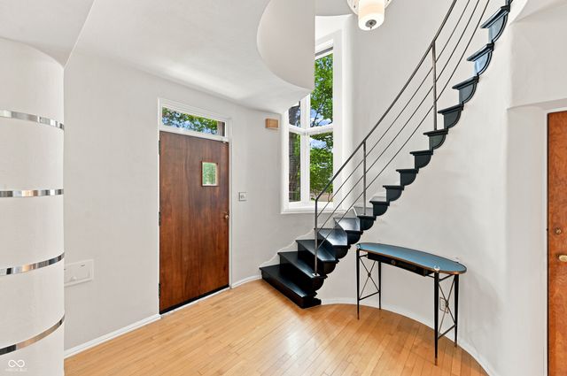 518 Buckingham Drive, Indianapolis, IN 46208