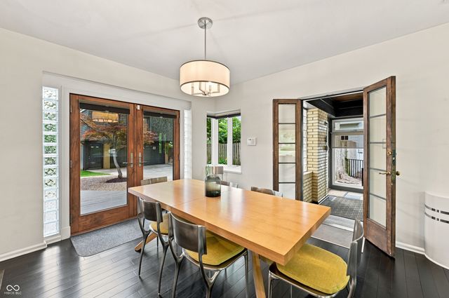 518 Buckingham Drive, Indianapolis, IN 46208