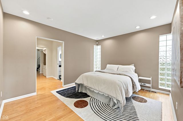518 Buckingham Drive, Indianapolis, IN 46208