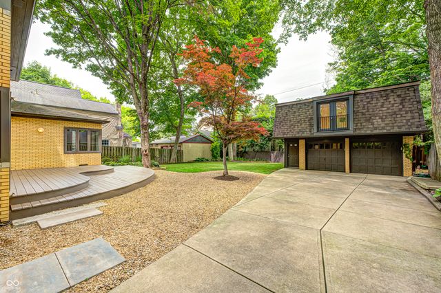 518 Buckingham Drive, Indianapolis, IN 46208