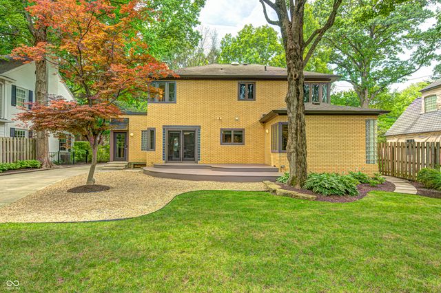 518 Buckingham Drive, Indianapolis, IN 46208