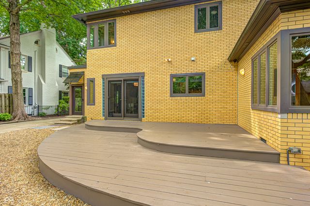 518 Buckingham Drive, Indianapolis, IN 46208