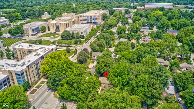 518 Buckingham Drive, Indianapolis, IN 46208