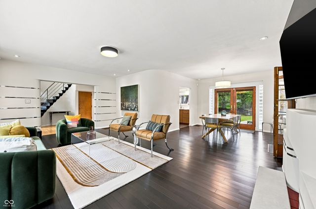 518 Buckingham Drive, Indianapolis, IN 46208