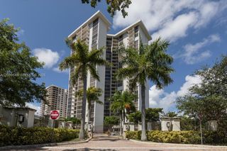 18181 NE 31st Court 1910, Aventura, FL 33160