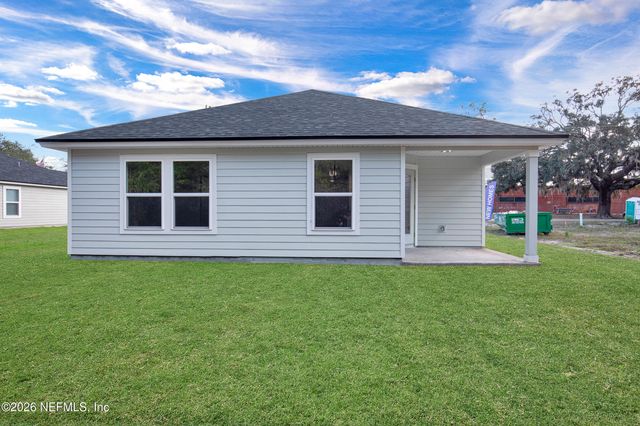 138 KELLEY SMITH SCHOOL Road, Palatka, FL 32177