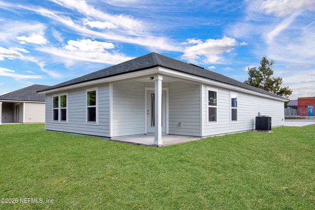 138 KELLEY SMITH SCHOOL Road, Palatka, FL 32177