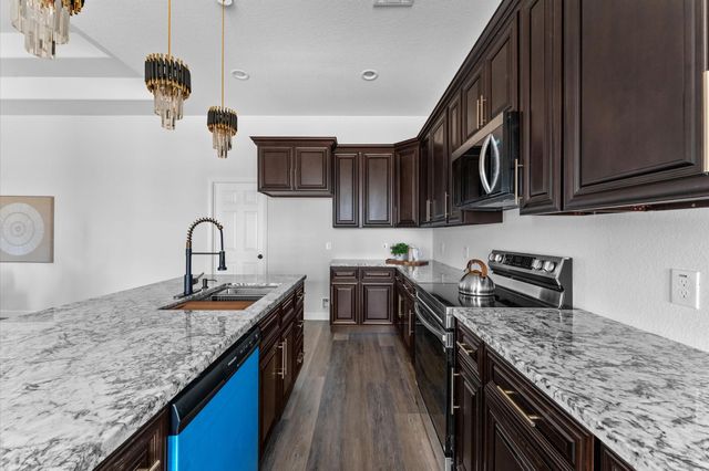 1242 Long Leaf Pine Street, Huffman, TX 77336