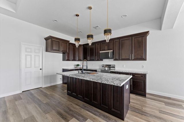 1242 Long Leaf Pine Street, Huffman, TX 77336