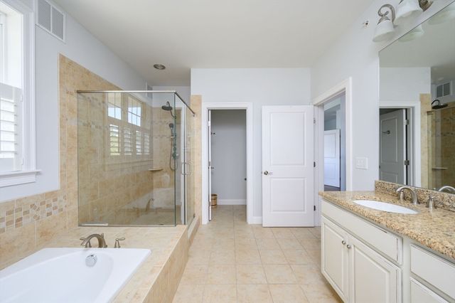 160 Uss Stayner 160, Hingham, MA 02043