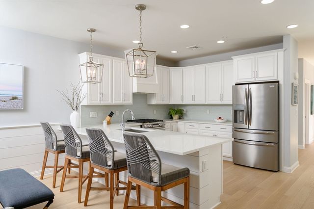 160 Uss Stayner 160, Hingham, MA 02043