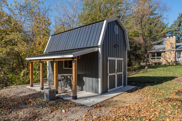 451 Forest Lane, North Mankato, MN 56003